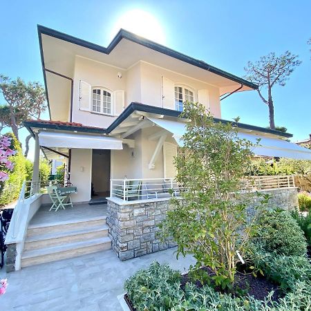 Bellaisa Bed & Breakfast กาไมโยเร ภายนอก รูปภาพ