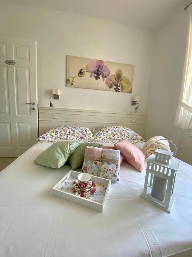 Bellaisa Bed & Breakfast กาไมโยเร ภายนอก รูปภาพ