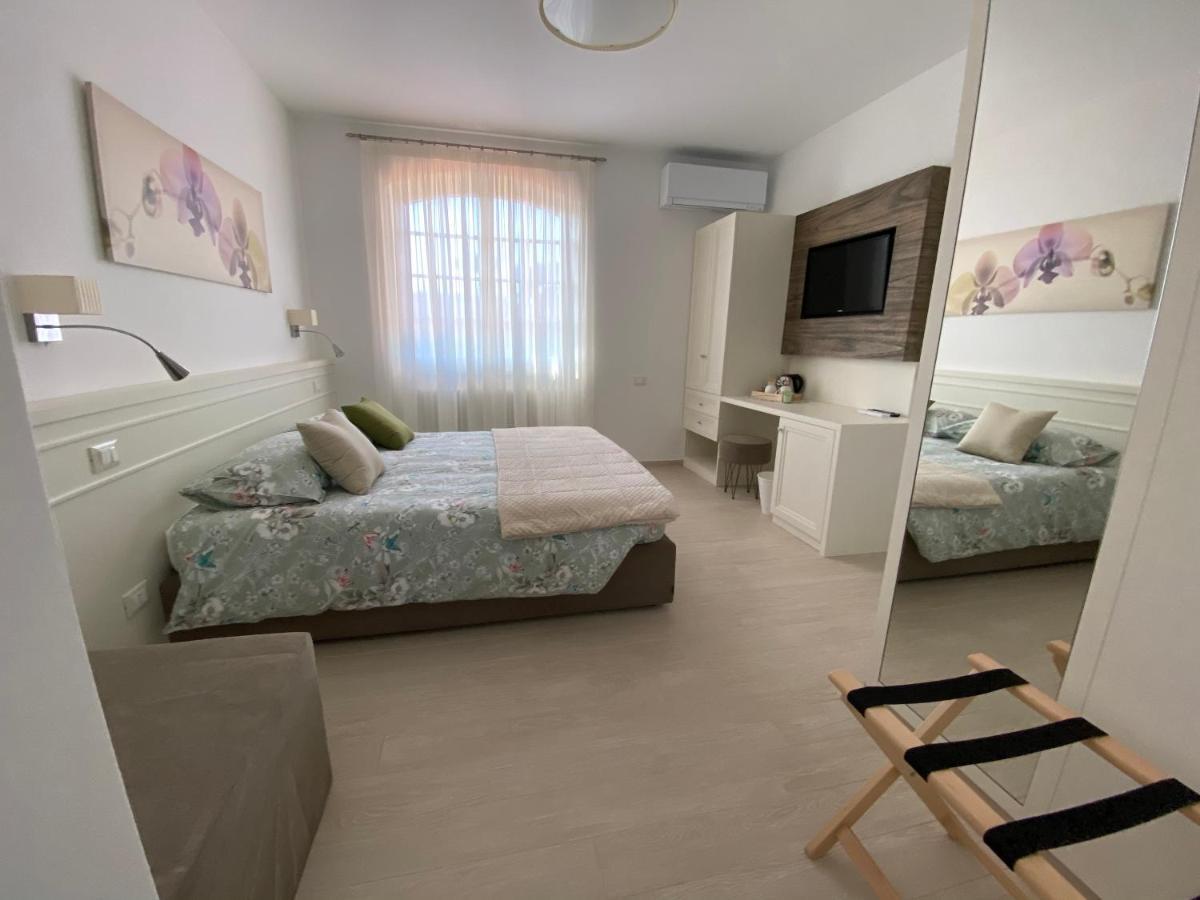 Bellaisa Bed & Breakfast กาไมโยเร ภายนอก รูปภาพ