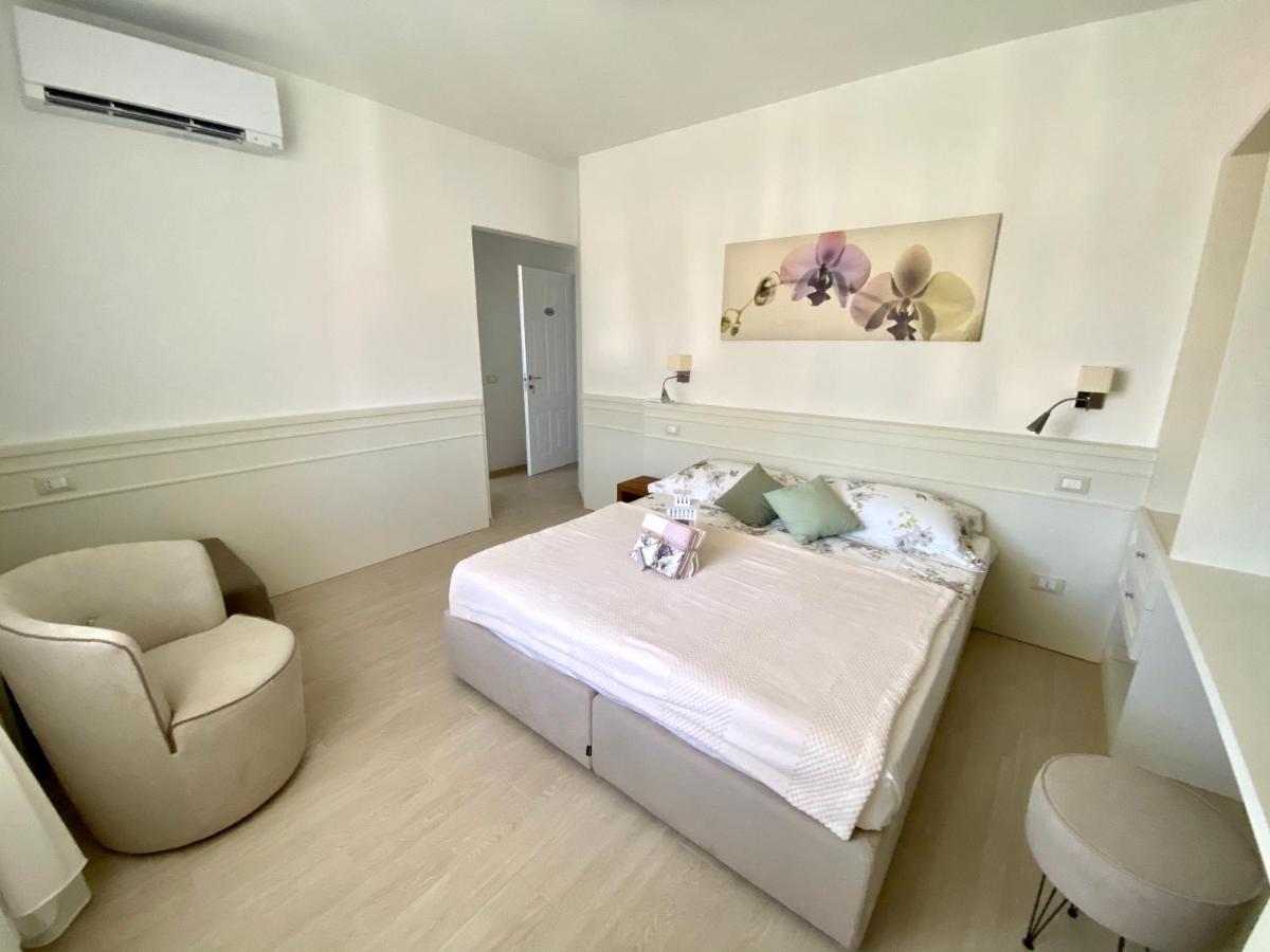 Bellaisa Bed & Breakfast กาไมโยเร ภายนอก รูปภาพ