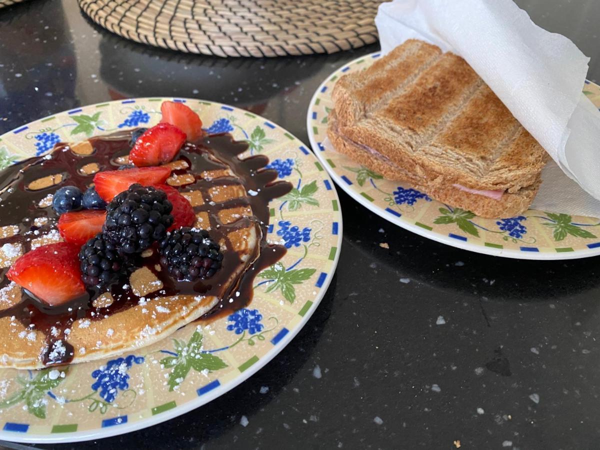 Bellaisa Bed & Breakfast กาไมโยเร ภายนอก รูปภาพ
